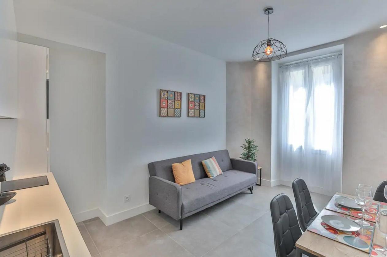 Apartment Superbe F1 Au Coeur Du Carre D'or Terrasse/clim *